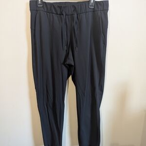 Lululemon On The Fly Luxtreme Size 10 Black